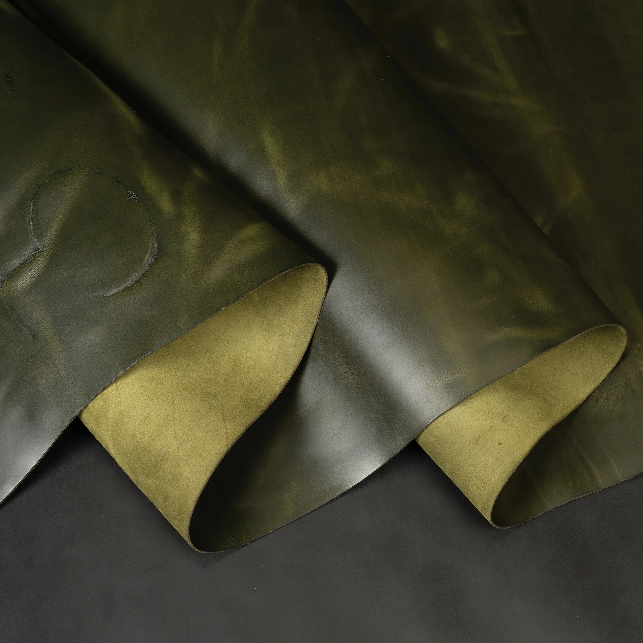 Sample, Jasper Chrome Pull-Up Leather Side, 4 to 5 oz. - Image 10