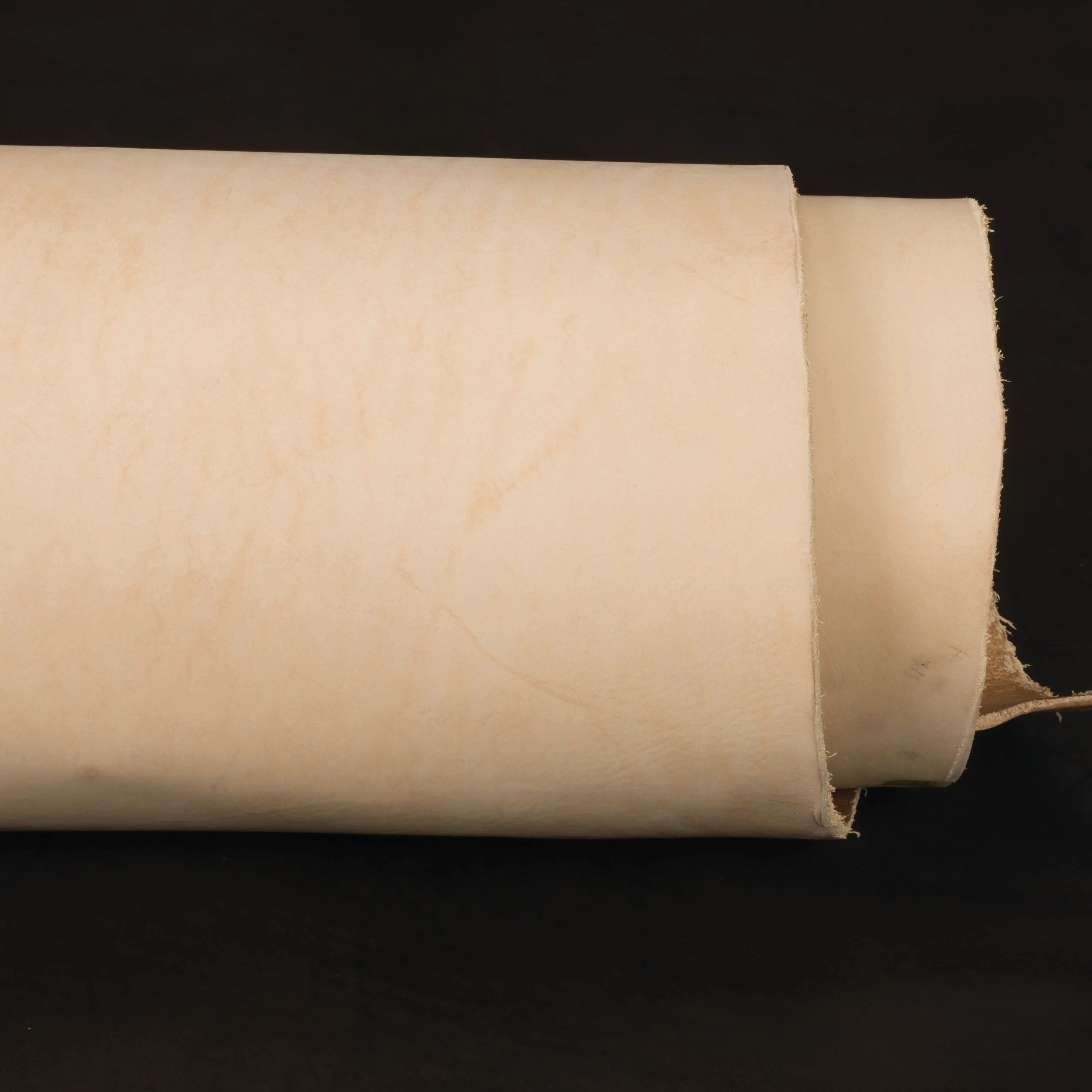 Sample, Veg Tanned Double Shoulder with Finished Back, 9/10 oz. - Image 2
